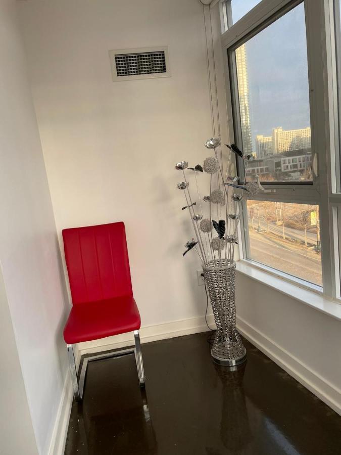 Toronto Downtown Luxurious Stylish 3 Bedroom 3 Bath 2 Balconies Near Rogers Centre Lakeview Condo Luaran gambar
