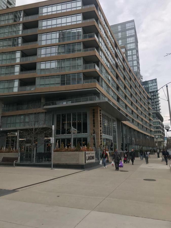 Toronto Downtown Luxurious Stylish 3 Bedroom 3 Bath 2 Balconies Near Rogers Centre Lakeview Condo Luaran gambar